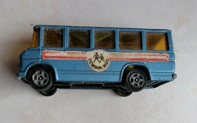 Corgi Juniors Mercedes Benz Bus -- Guter Zustand - bespielt Schulbus 1/9 - Bild 1 von 4