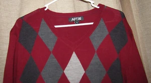 NWT New APT 9 Men's Sz XL V Neck Argyle Sweater Burgundy Gray Merino Wool Blend - Picture 1 of 5