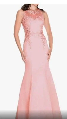  Vestido trompeta satinado adornado Decode 1.8 para mujer talla 16. Color albaricoque Foto 1 de 2