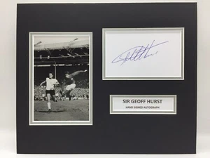 RARE Sir Geoff Hurst England Signed Photo Display + COA 1966 WORLD CUP FINAL - Picture 1 of 3