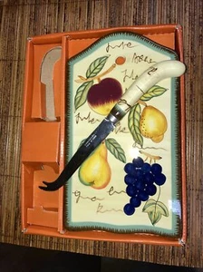 Style Eyes By Baum Bros Cheese Board & Knife Fruit Design NEW IN BOX - Picture 1 of 4