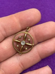 VINTAGE 9CT 9 CARAT YELLOW GOLD PENDANT EDWARDIAN 2.3G AQUAMARINE & SEED PEARL - Picture 1 of 3
