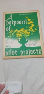 A Potpourri of Projects by Dusty Pilot Cleveland Press Craft Book Vintage 1974 - Picture 1 of 7