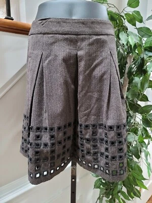 Falda corta a rayas plisada de poliéster marrón y negra BCBGMAXAZRIA para mujer talla 0 Foto 1 de 4
