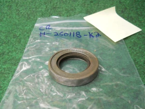 CR H-250118-K2 seal Chicago Rawhide old stock no box - Picture 1 of 2
