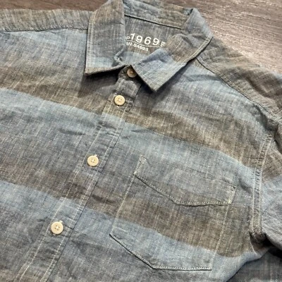 Gap 1969 Shirt Mens Medium Blue Gray Short Sleeve Button Up Cotton Chambray - Image 1 of 4