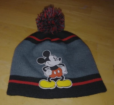 DISNEY BOY'S KNIT BEANIE W/POM--MICKEY MOUSE ON FRONT-ACRYLIC-WORN ONCE-CUTE - Image 1 of 3