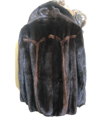 ÚNICA EN SU CLASE - CHAQUETA DE VISÓN PARA HOMBRE - "ESTILO OCCIDENTAL" MARRÓN SOBRE NEGRO - CON DESCUENTO Foto 1 de 4