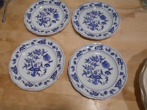 4 BLUE DANUBE Blue Onion Bread Dessert Plates 6 3/4" 7010 - Picture 1 of 5