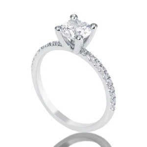 Anillo de compromiso de diamantes de corte redondo creado en laboratorio de 1,15 quilates F/vs2 de oro blanco de 14 k - Imagen 1 de 5