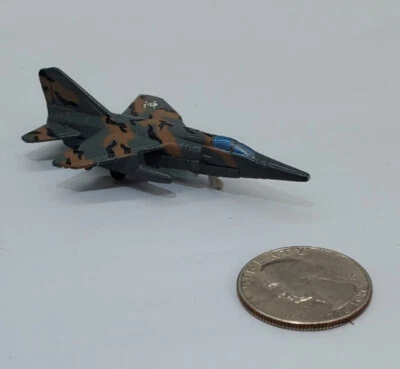 Micro máquina avión militar Foto 1 de 3