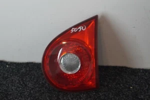 Piloto trasero derecho interior original VW Golf 5 V 1K6945094J - Imagen 1 de 4