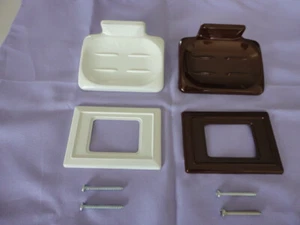 BADEZUBEHÖR 4 STÜCK NEU SCANDIA PERMA GEBAUT DIVERSES KONVOLUT SEIFENBEFESTIGUNG  - Bild 1 von 2