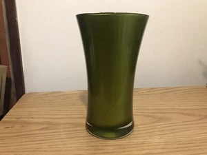 Wacholdergrüne Glasvase 50% reduziert - Bild 1 von 5