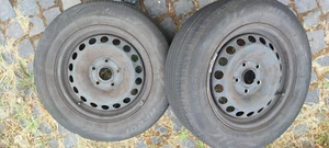 Volkswagen Felgen 5 Loch 6JY15H2 ET47 und zwei noch mit Sommerreifen 195/65 R15 - Bild 1 von 4
