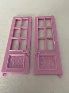 Fisher Price liebevolle Familie TWIN Time Grand Mansion Puppenhaus Seitentüren - Bild 1 von 2