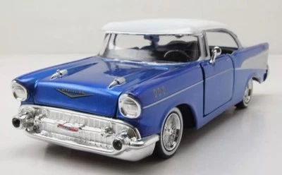 MOTOR MAX - CHEVROLET BelAir 1957 coupé Azul con techo blanco - 1/24 - MMX790... - Immagine 1 di 4