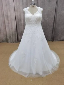 HBH Brautmode I CURVY Brautkleid Clean pur Elegant für Ihre Hochzeit - Bild 1 von 4