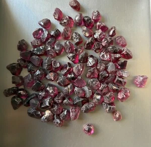 Lot 286 cts Natural Umbalite Garnet Rough From Tanzania - Picture 1 of 6