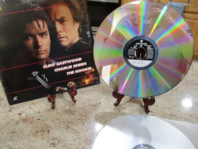 The Rookie NICE Clint Eastwood Charlie Sheen letterbox Laserdisc 1991 2 discs - Image 1 of 4