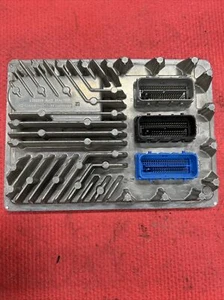 OEM USED GM ENGINE COMPUTER ECU ECM SERVICE NO. 12692069 E92 # 9127 - Picture 1 of 3