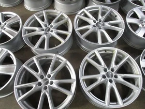 Juego de llantas originales Audi Q5 FY en 8Jx20 ET39 5x112mm 80A071490C - Imagen 1 de 6