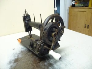 2194. Alte Nähmaschine Deko Nähmaschine - Bild 1 von 6