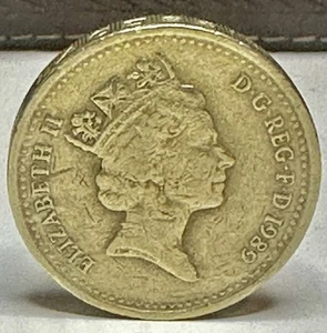 1998 British One Pond Coin- Queen Elizabeth 11 -  Circulated In Good Condition. - Picture 1 of 5