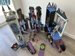 Monster High Casa de Muñecas Deadluxe High Juego Escuela Secundaria Castillo Niñas Lote Primera Generación - Imagen 1 de 11