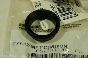 NOS BOMBARDIER CUSHION 572032200 - Bild 1 von 1