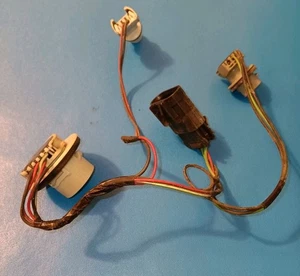 10 11 12 13 14 15 EQUINOX DRIVER LEFT TAILLIGHT PIGTAIL WIRE HARNESS OEM - Picture 1 of 8