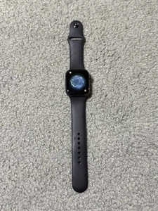 Apple Watch Series 6 Space Gray 44mm - Photo 1 sur 3