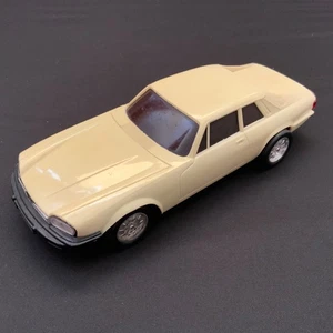 "Coche de juguete modelo plástico vintage The Saints Jaguar XJS 7"" - Imagen 1 de 6