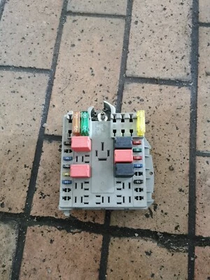 Original Fiat Doblo Cargo 223 Sicherungskasten Relaiskasten 46752700 - Bild 1 von 3