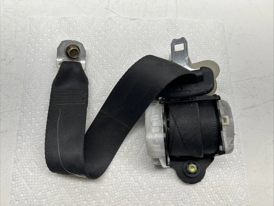 OEM REAR RIGHT SEAT BELT SEATBELT FOR 2003 2004 2005 2006 Infiniti G35 G081602 - Image 1 of 4