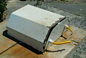 Heavy Duty FloodLight Ballast HPS-600W Sodium Lamp 240V. Damaged - Picture 1 of 4