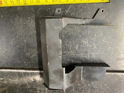 LX176 John Deere 14hp 38"deck engine air duct#M125701 - Image 1 of 4