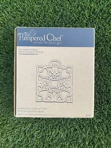 The Pampered Chef Trivet #2939 Round Up From The Heart 2008 Cast Iron Copper NIB - Picture 1 of 4