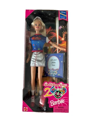 Muñeca Barbie exclusiva de Walt Disney World edición aniversario 2000. Nuevo en caja. Foto 1 de 4
