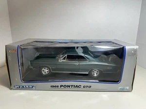 WELLY 1:18 SCALE 1966 PONTIAC GTO HT DIECAST! DARK GREEN! - Picture 1 of 8