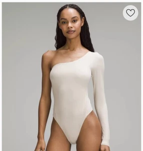Body Lululemon Wundermost Ultra Suave Nulu Manga Larga Un Hombro Talla M - Imagen 1 de 6