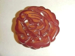 VINTAGE GENUINE DARK RED JADEITE CHINESE JADE 22mm. BIRD PENDANT D313 - Picture 1 of 2