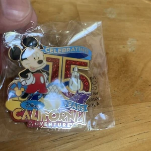Disney Disneyland Pin - Celebrating 15 Years California Adventure Cast Exclusive - Picture 1 of 2