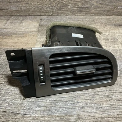 ✅ 2007 - 2014 Chevrolet GMC Air Vent Duct Deflector Trim Front Right RH OEM - Image 1 of 4