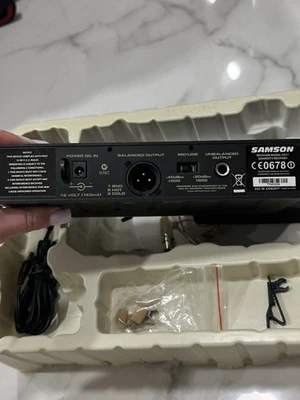 Samson CR77 UHF True Diversity Receiver + CT7 Belt-Pack Transmitter Wireless Mic - Image 1 of 4