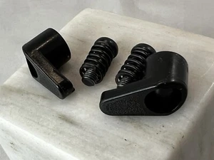 KENMORE Sewing Machine 385.153436 OEM Bobbin Case Cover Lock Taps Replacement - Picture 1 of 5