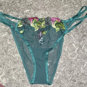 Adore Me Strappy Embroidered Brazilian Panty NEW Size OX (Size Between XL & 2XL) - Picture 1 of 3