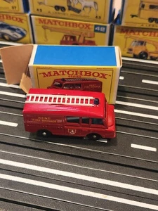 Vintage Matchbox No. 57 Land Rover Fire Truck Made in England by Lesney - MINT - Picture 1 of 4