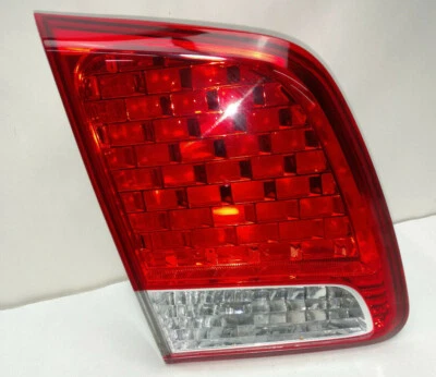 Luz trasera izquierda para conductor Kia Sorento 2011-2013 Foto 1 de 4