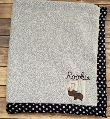 CARTER'S Child of MIne Manta Bebé Azul Claro NOVATO 01 Rhino Azul Marino Satinado Deportes Foto 1 de 4